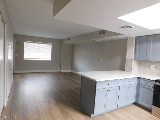 Building Photo - 6315 W Washington Ave