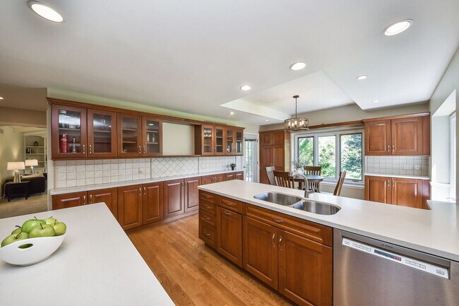 Foto del edificio - 2802 Wedgewood Dr