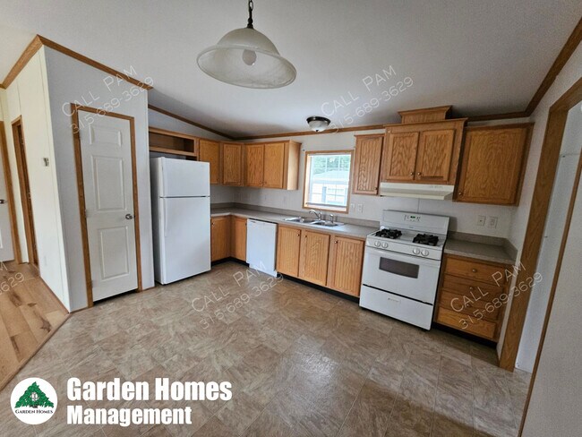 Foto del edificio - 39 Woodside Ln