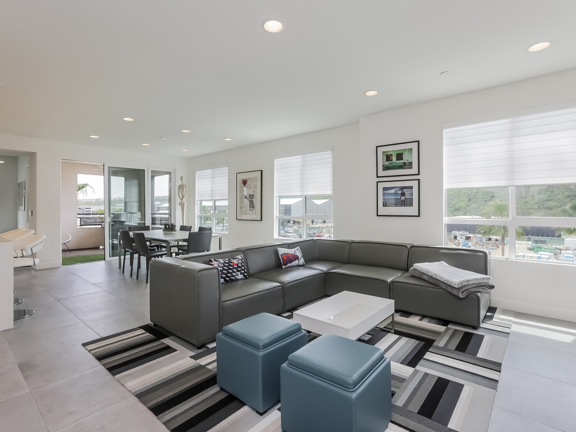 Foto principal - 12558 West Fielding Circle