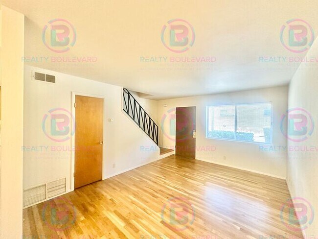 Foto del edificio - Delightful One-Bedroom + Office Near Idlewild Park