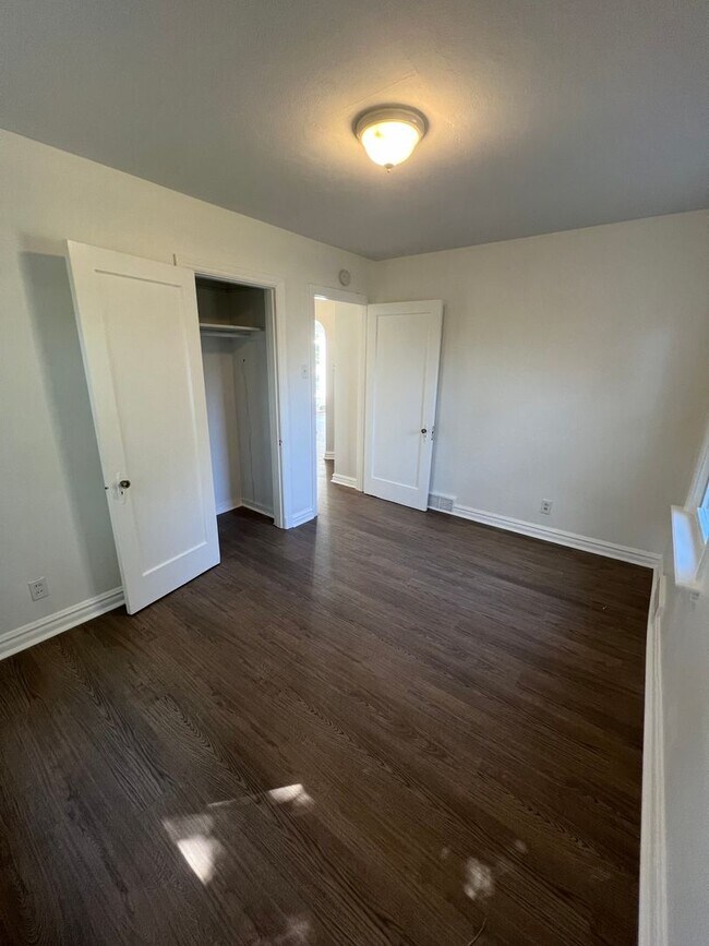 Foto del edificio - 7711 Milan Ave