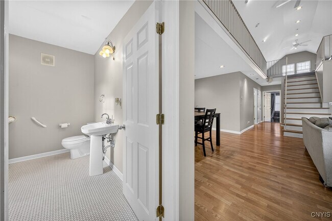 Foto del edificio - 2340 Court St