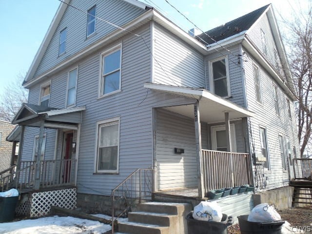 Building Photo - 227 W Main St