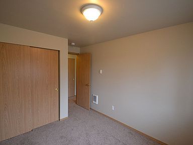 Foto del edificio - 4828 N Bristol St