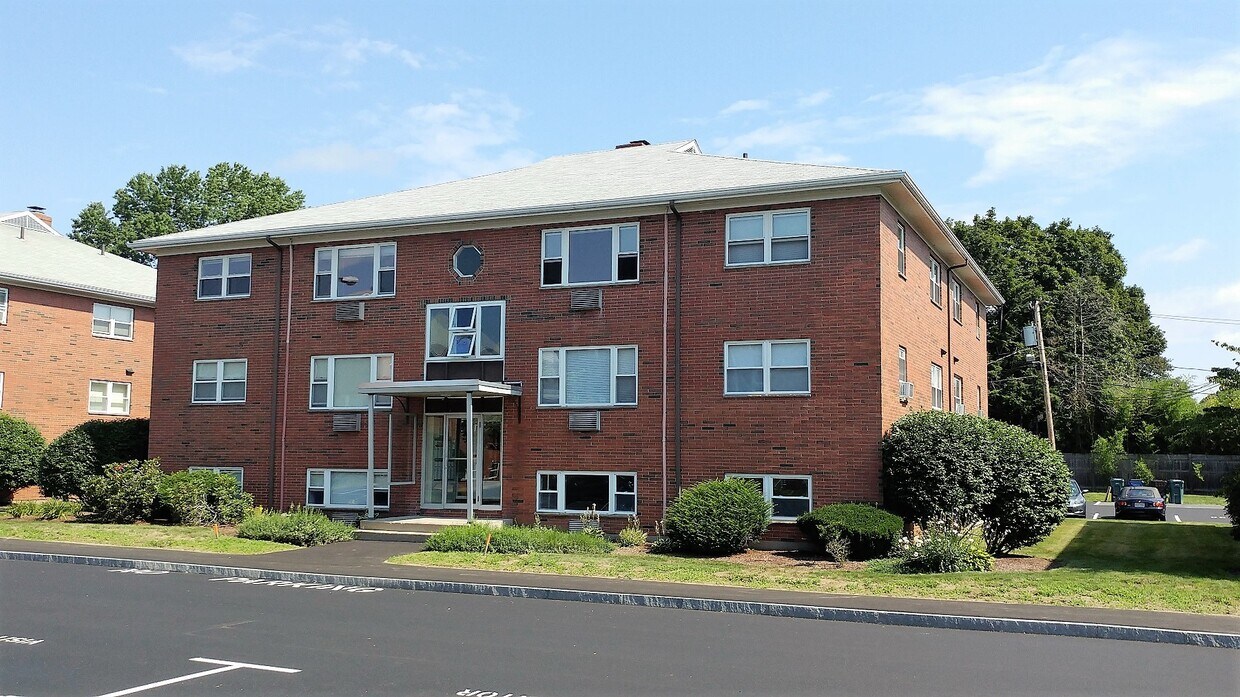 36 Whitman Rd Unit 13, Waltham, MA 02453 Condo for Rent in Waltham