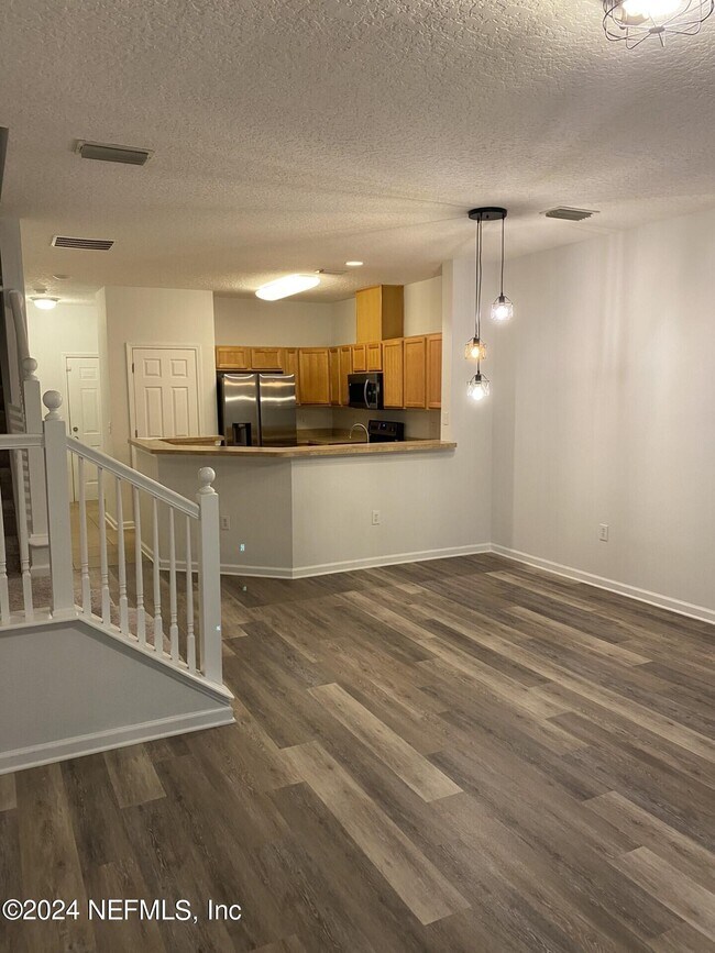 Foto del edificio - 5663 Greenland Rd