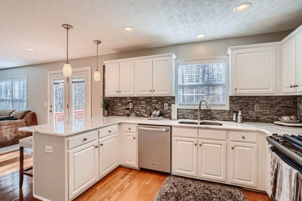 Foto principal - 3051 Lexington Ave