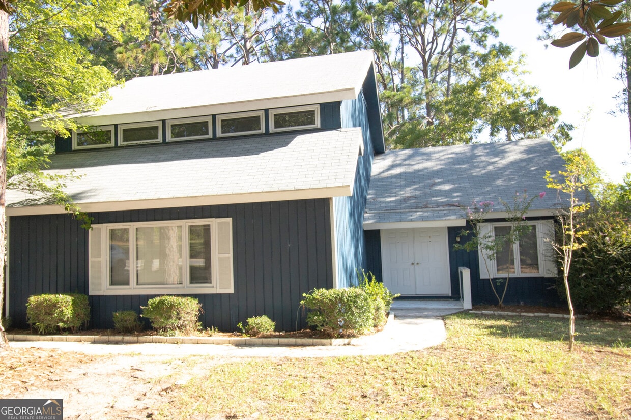 Primary Photo - 214 Valley Rd