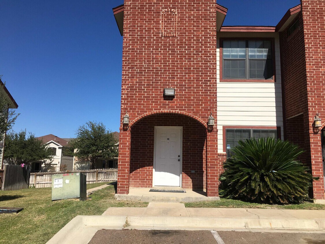 Foto principal - 4264 Dorel Dr