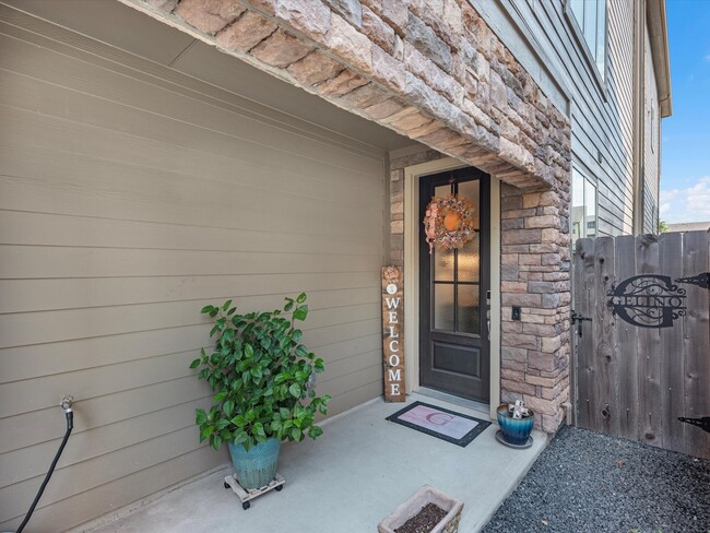 Foto del edificio - 1762 Sierra Crest Dr