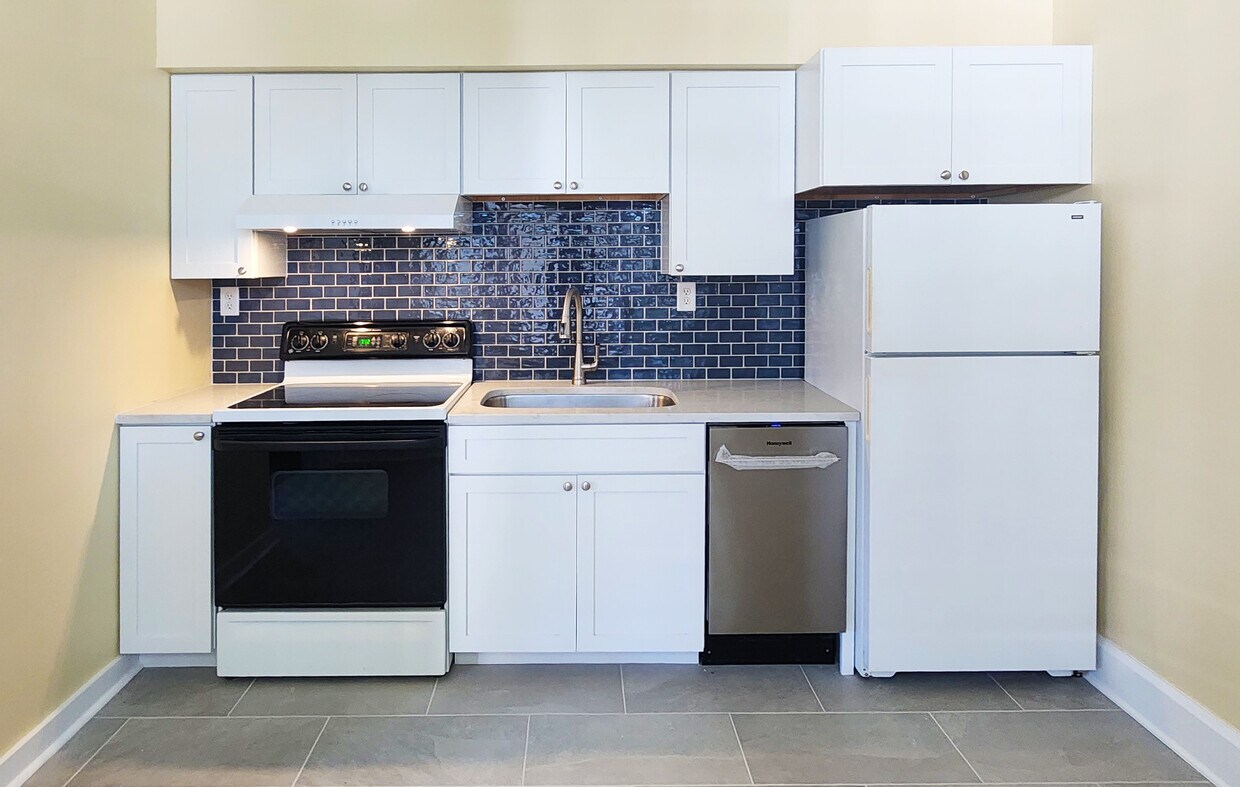 Foto principal - 542 6th W St