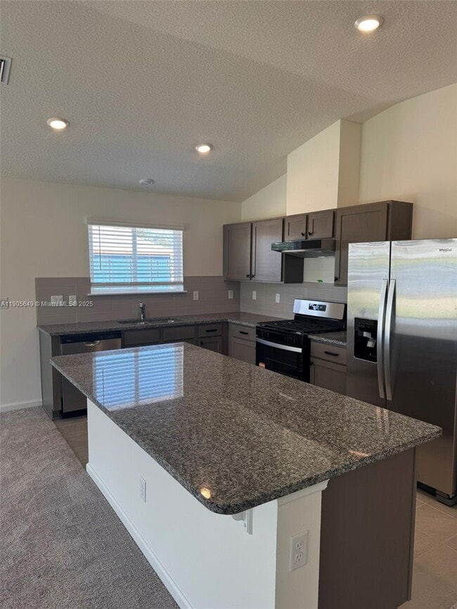 Foto del edificio - 55 Signet Cir