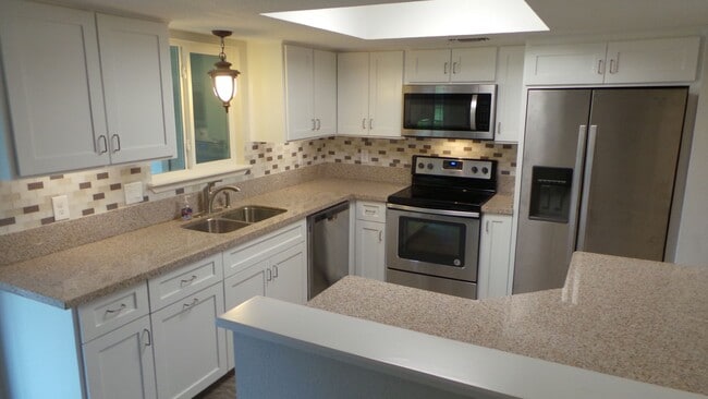 kitchen - 5005 Georgi Ln