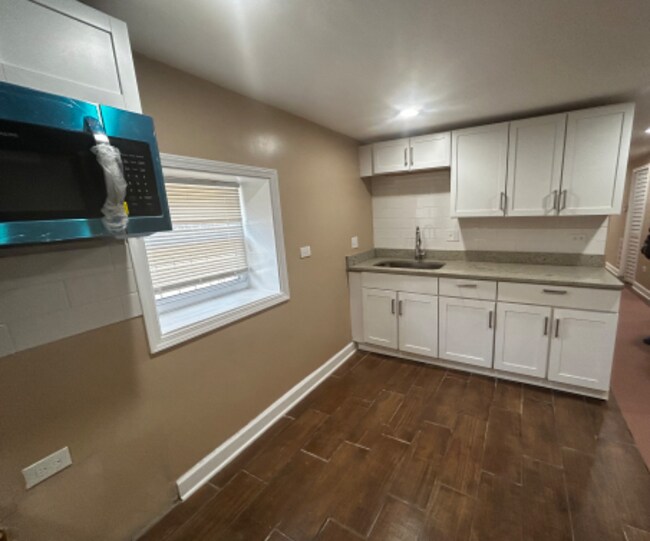 Foto del edificio - 3857 W Monroe St