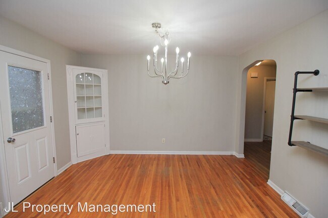 Foto del edificio - 3 br, 2 bath House - 2407 S Phillips Ave