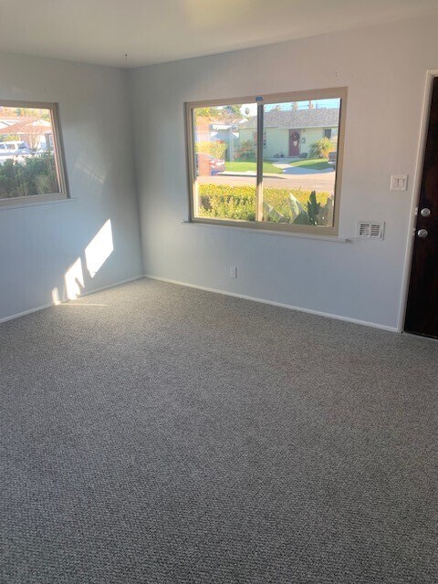 Living Room - 203 Lang St