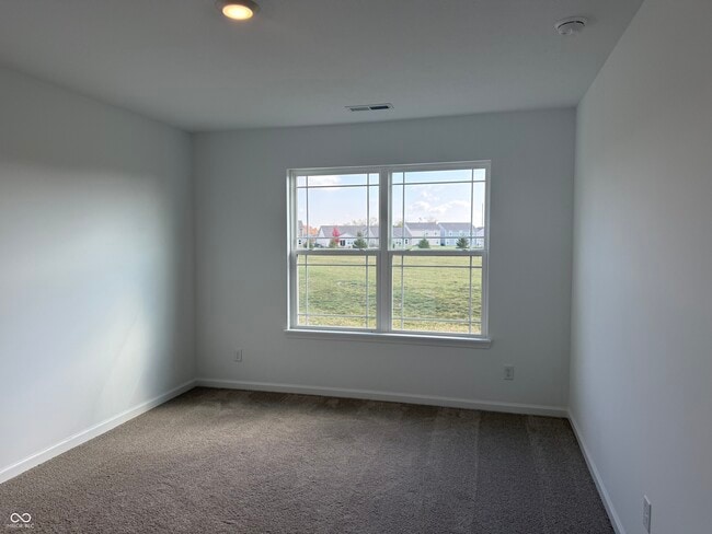 Foto del edificio - 6105 Card Blvd