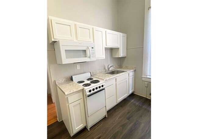 Foto del edificio - 3300 Jefferson Ave