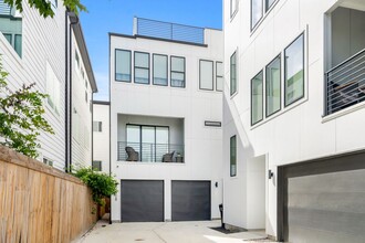 Building Photo - 3008 Delano St