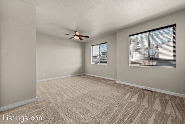 Building Photo - 2 br, 2.5 bath House - 6763 Morrison Dr