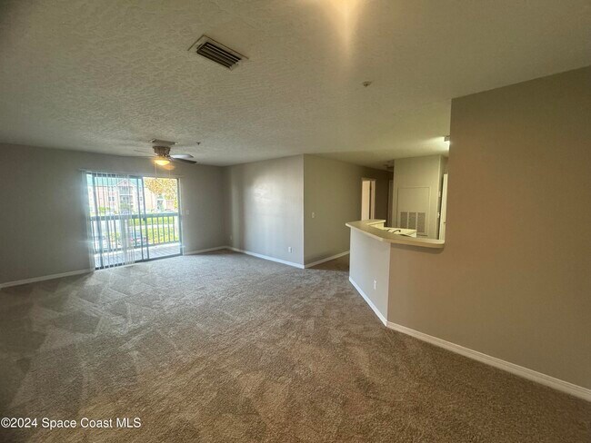 Building Photo - 7667 N Wickham Rd