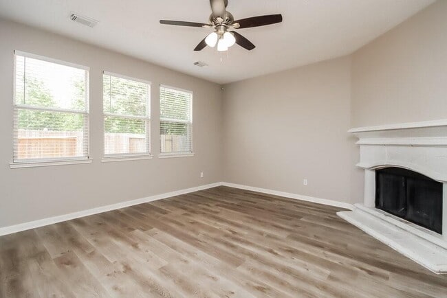 Building Photo - 8210 Point Pendleton Dr