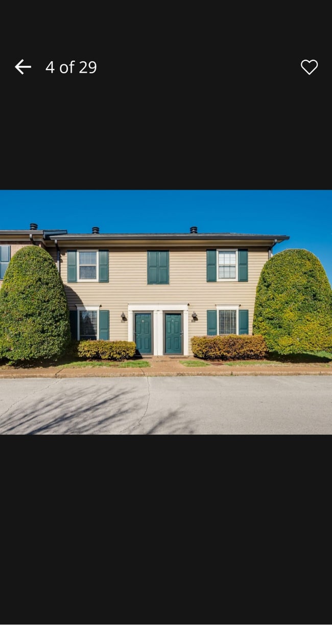 Building Photo - 102 Academy Square