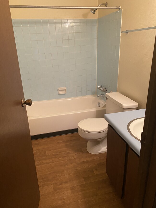 Bath - 230 W Broadway St