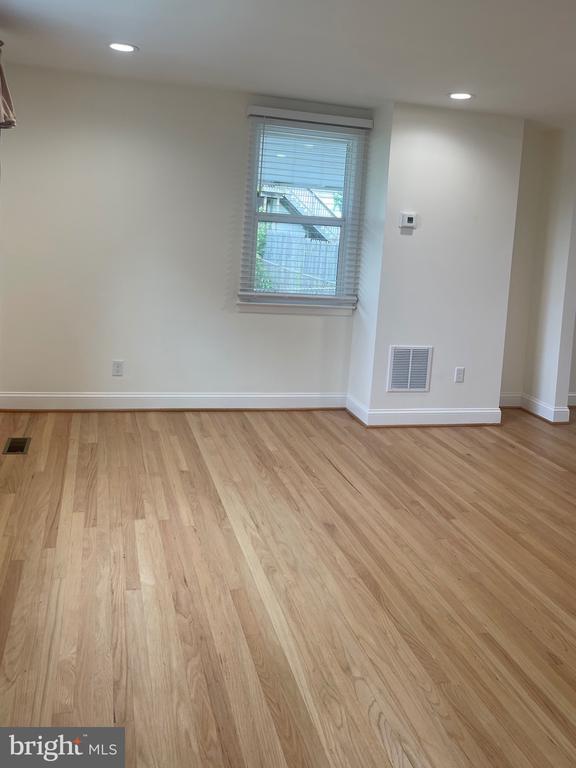 Foto del edificio - 2303 Halcyon Ave