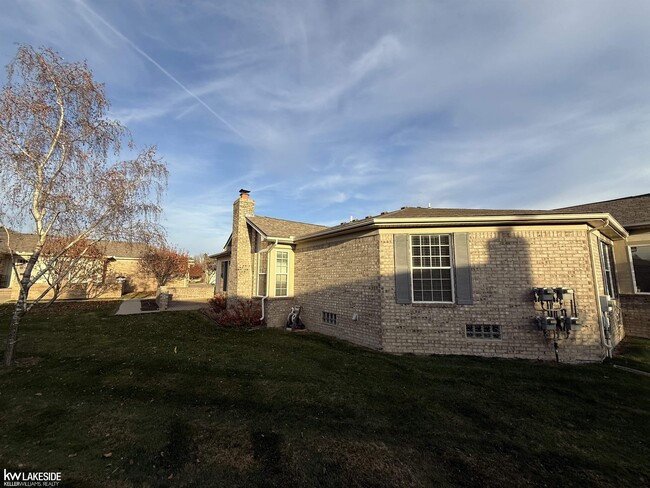 Foto del edificio - 50299 Highpoint Ct