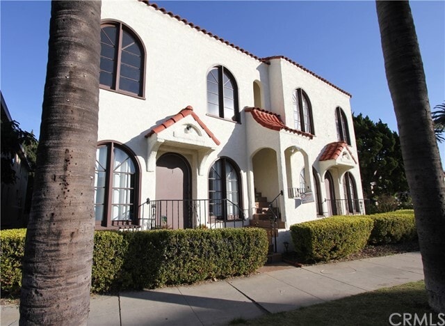 Building Photo - 3325 2nd St