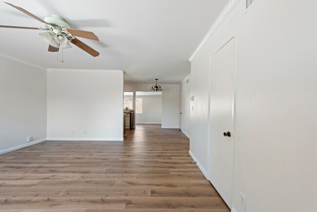 Foto del edificio - 14773 Stanford St