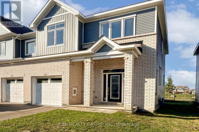 Photo du bâtiment - 324 Canadensis Ln