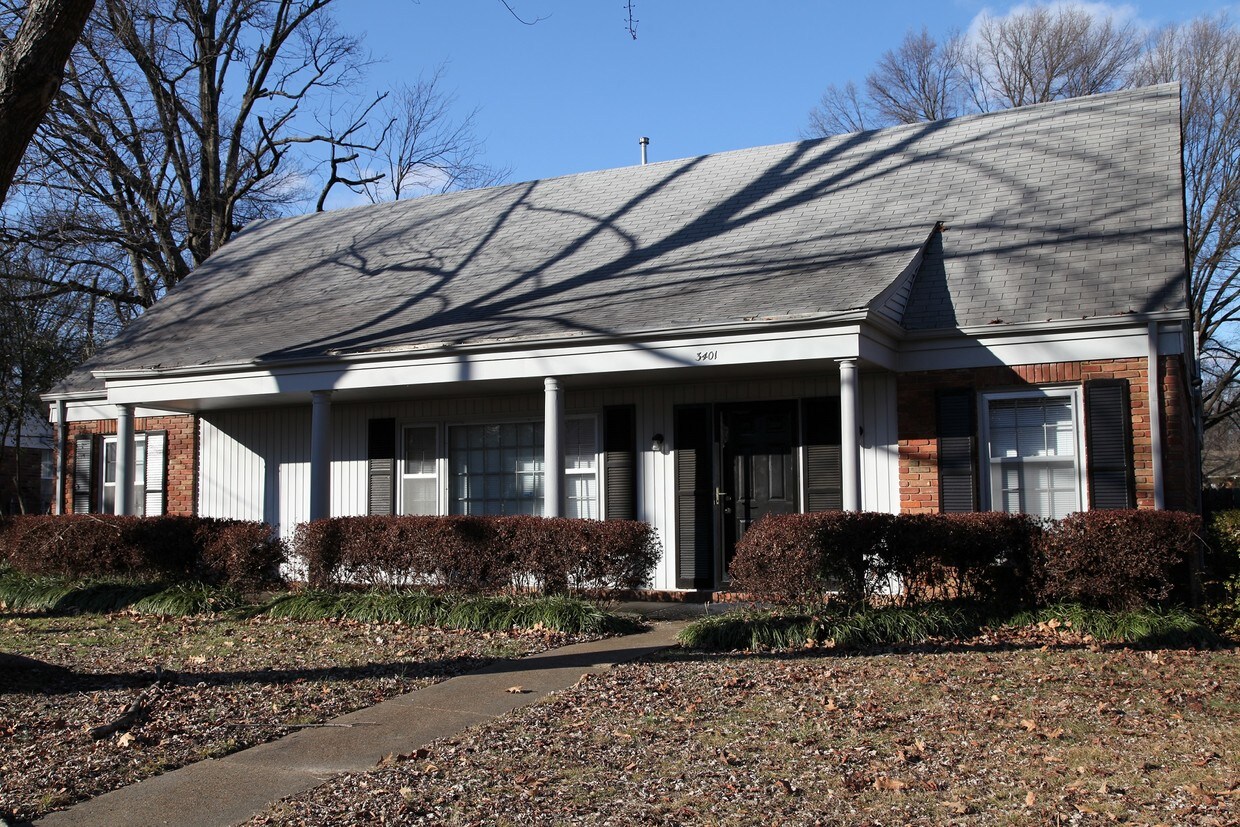 Primary Photo - 3401 Freland Dr