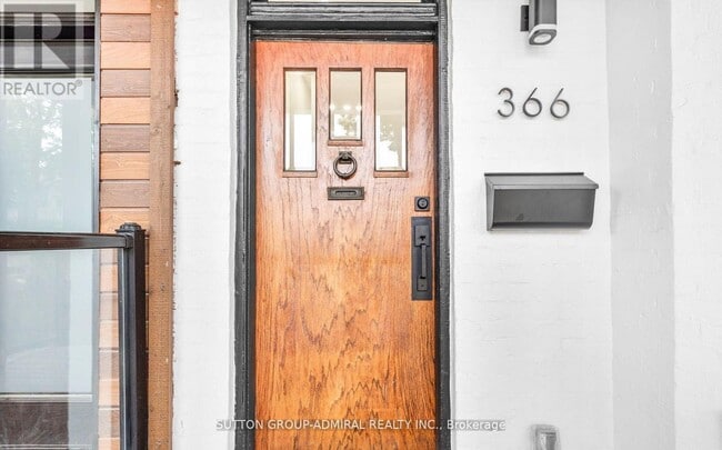 Building Photo - 366 Margueretta St