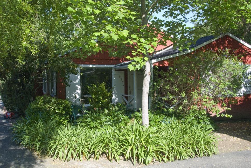 Primary Photo - 939 Lincoln Ave