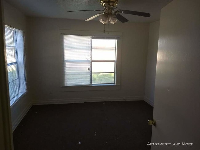 Building Photo - 205 Salinas Rd
