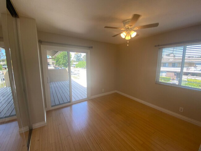 Foto del edificio - Lovely Townhome in Rancho Bernardo!