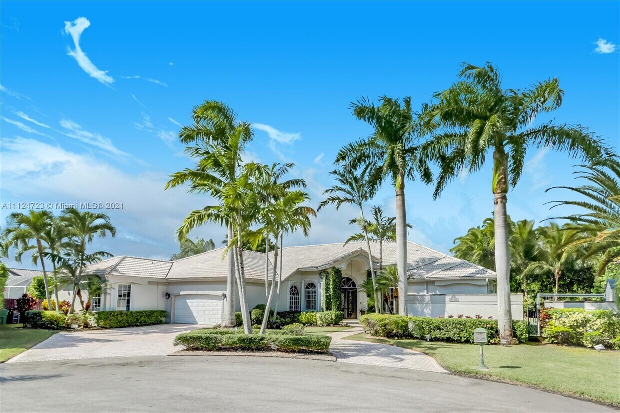 Foto principal - 10885 SW 135th Terrace