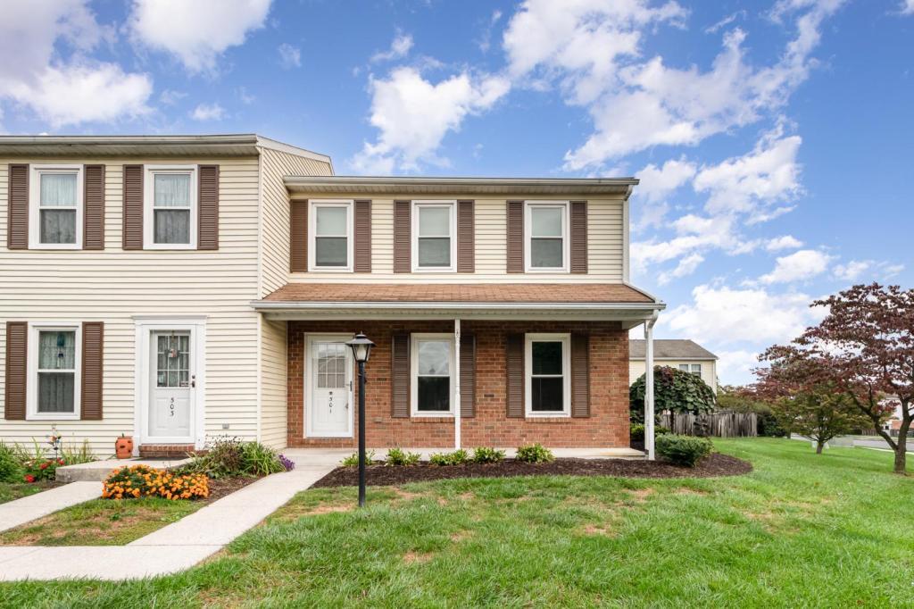 Primary Photo - 501 Allenview Dr