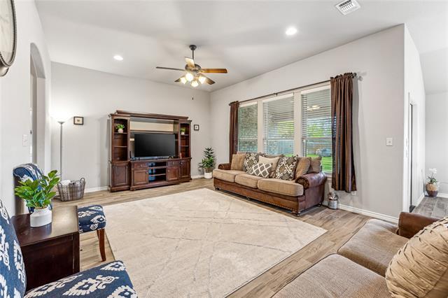 Foto del edificio - 4311 N Chisholm Trail