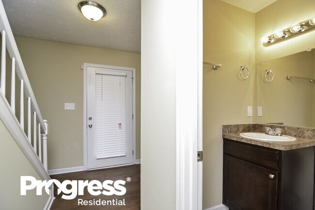 Building Photo - 10150 Rillridge Ct