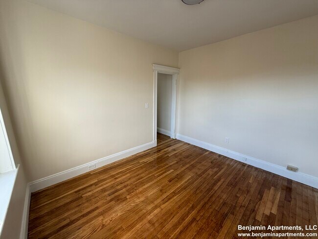 Foto del edificio - 1161 Commonwealth Ave