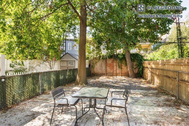 Foto del edificio - 285 Kingsland Ave