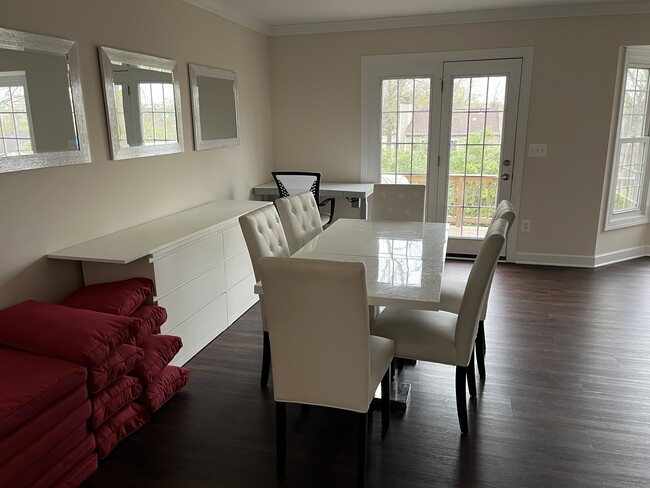 Dining Area - 8036 Trevor Pl