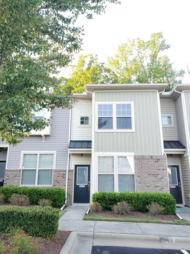 Primary Photo - Thompson Ridge Townhome