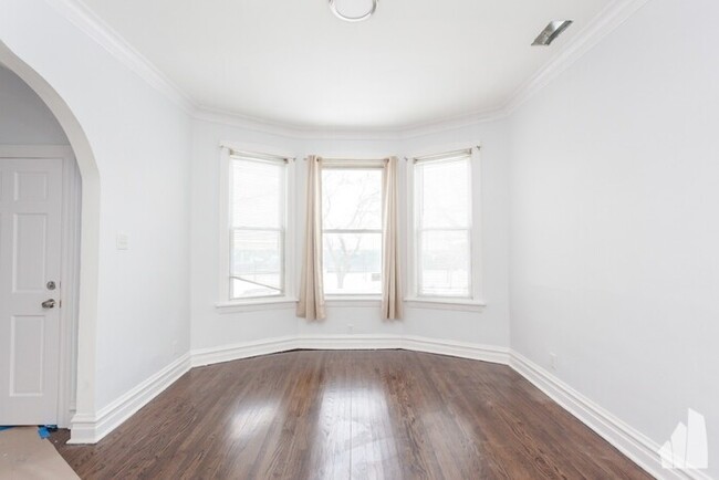 Foto del edificio - 2929 W Roscoe St