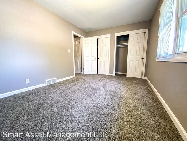 Building Photo - 8548 N 107th St