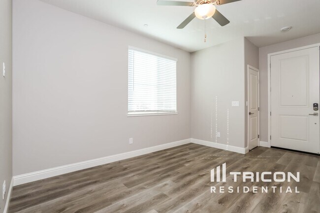 Foto del edificio - 2629 Miller Run Ln